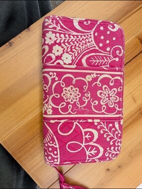 Vera Bradley Pink Floral Zip Wallet